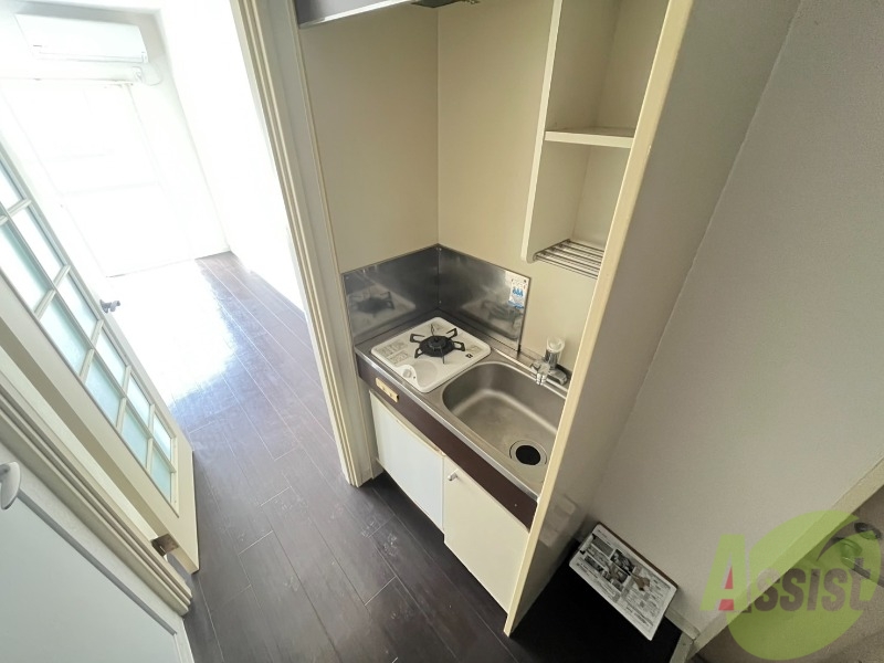 キッチン　ガスコンロなのでお料理しやすいです！