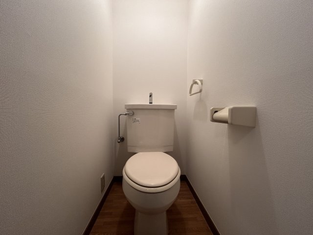 トイレ　落ち着いたトイレです