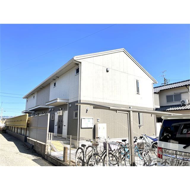 エントランス　建物外観