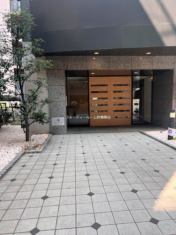 エントランス　★《見学予約受付中》当店では契約金がクレジット決済可能です★