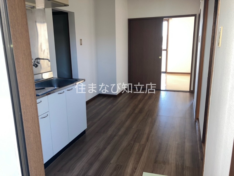 居室・リビング　同型別部屋写真