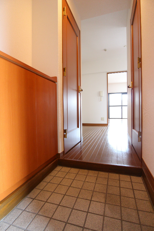 玄関　玄関　※別号室参考写真