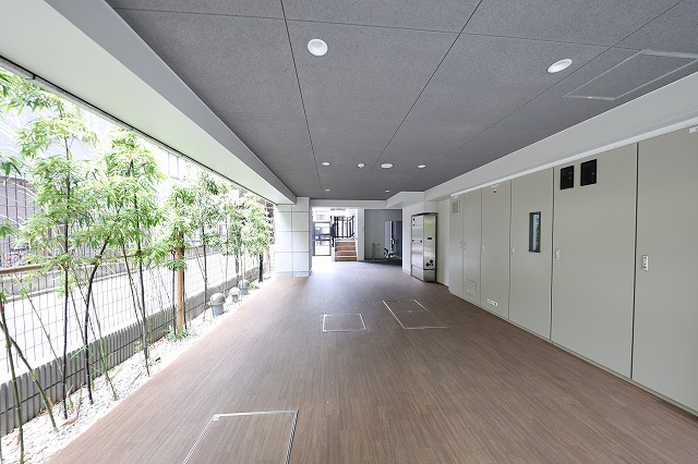 エントランス　エントランス