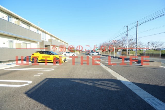 駐車場　車をお持ちの方に嬉しい駐車場付きの物件です