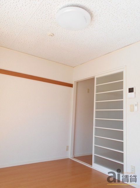 居室・リビング　※別号室写真です