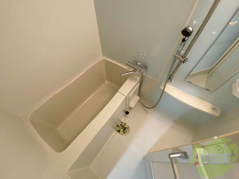 バス・シャワールーム　お風呂になります。一日の疲れを癒してくださいね。