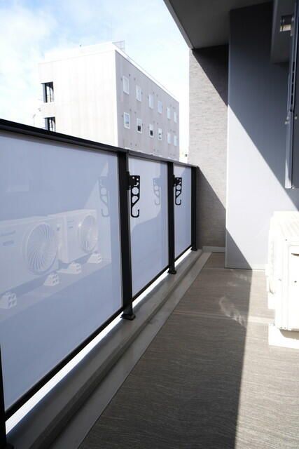 バルコニー　お洗濯にも便利なバルコニー付き