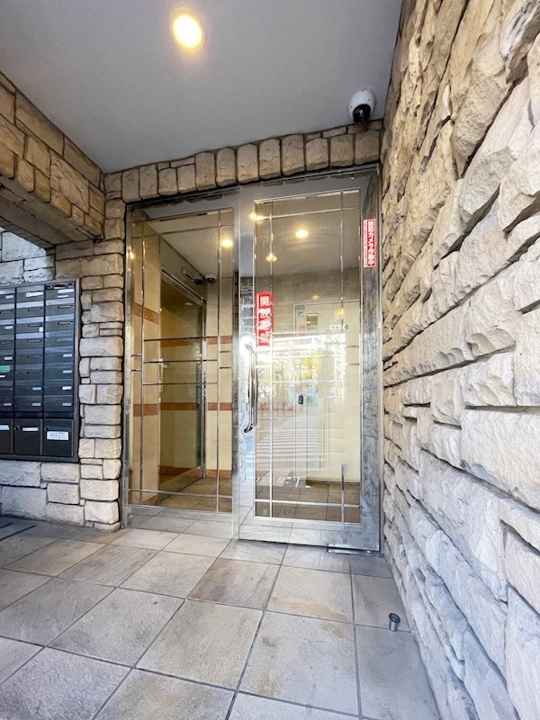 エントランス　エントランス