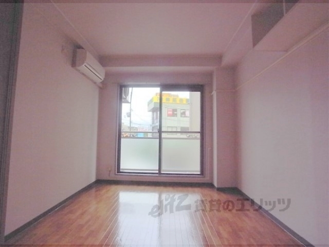 居室・リビング　洋室