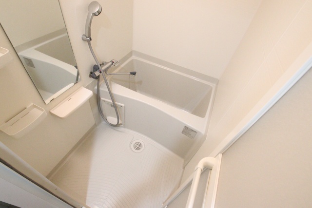 バス・シャワールーム　※別室の参考写真の為、現況優先です。