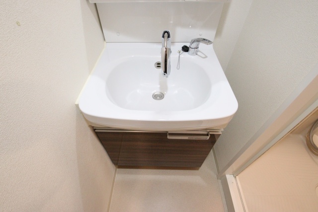 洗面設備　※別室の参考写真の為、現況優先です。