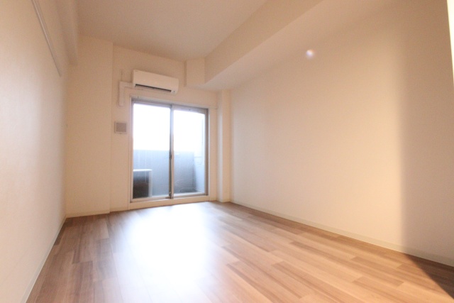 居室・リビング　※別室の参考写真の為、現況優先です。