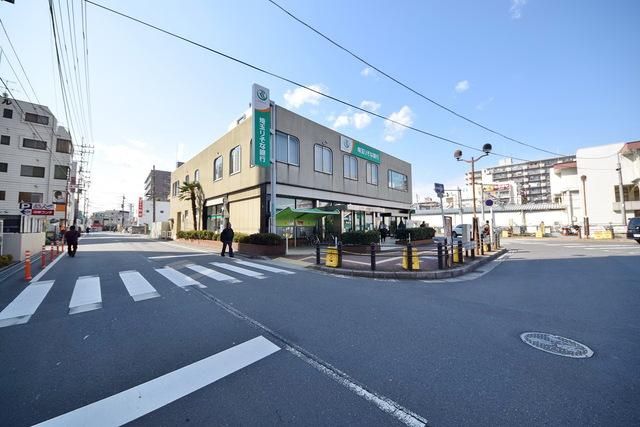 銀行　埼玉りそな銀行新狭山支店（銀行）まで269m