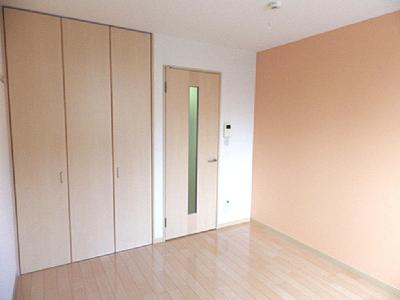 その他部屋・スペース　お部屋・南向きで明るい室内です