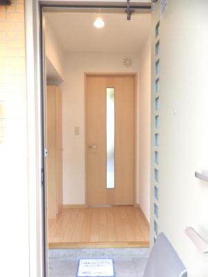 玄関　玄関外・電子キーロックとテレビドアホンで安心♪