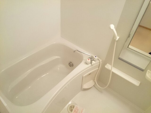 バス・シャワールーム　日々の暮らしに欠かせないお風呂です