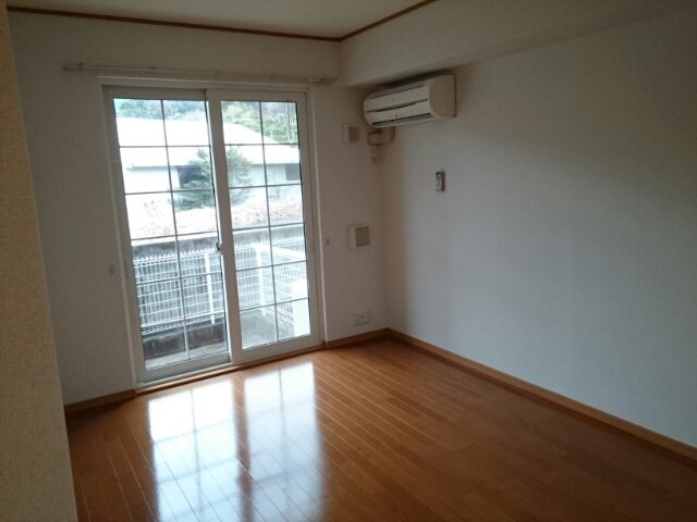 居室・リビング　ゆったりとした居間です