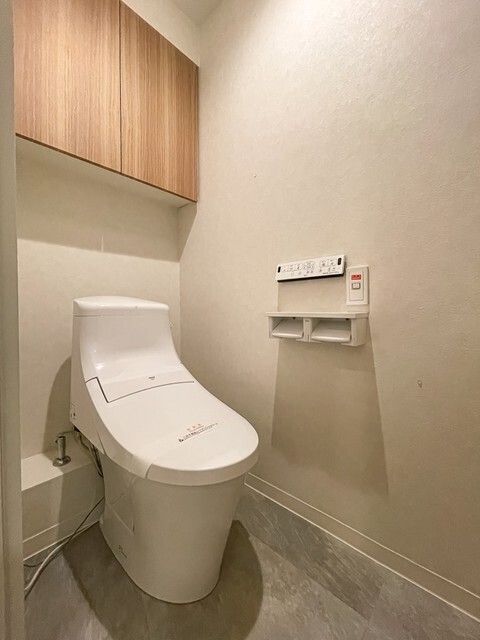 トイレ　※写真は同タイプ住戸です。