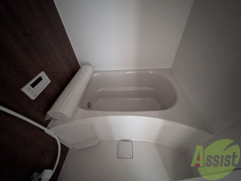 バス・シャワールーム　バスルームには追い焚きなど便利な機能が付いてます。