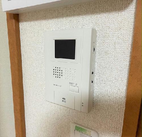 セキュリティ　モニター付きインターホン