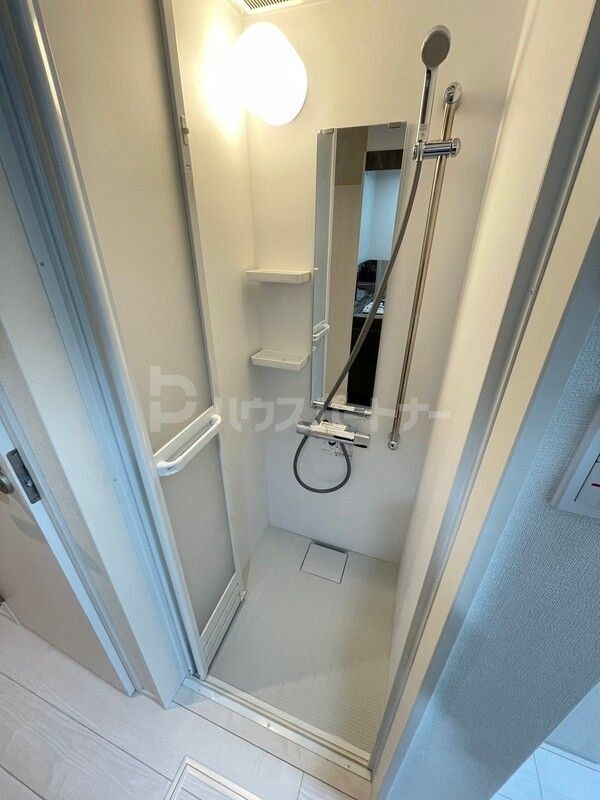 バス・シャワールーム　シャワールーム