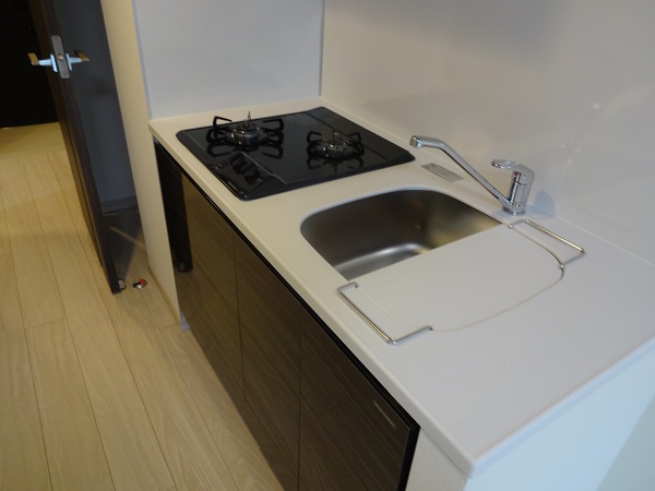 キッチン　コンパクトなキッチンで掃除もラクラク