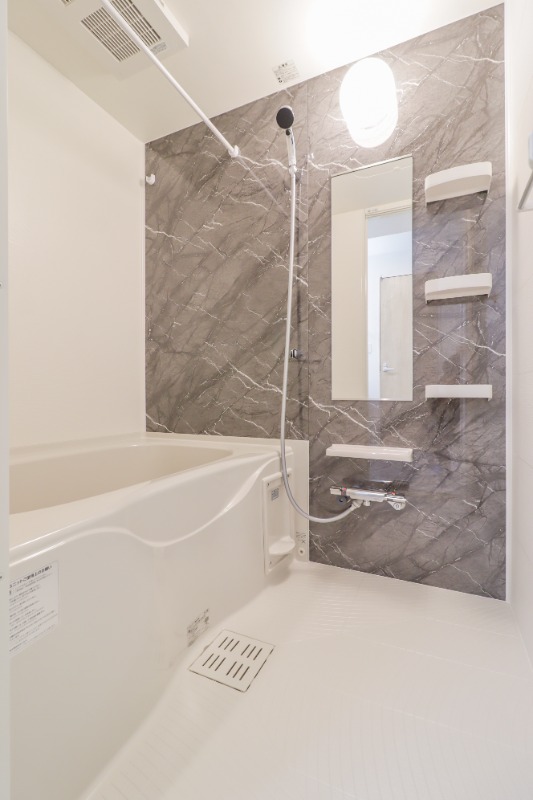 バス・シャワールーム　図面と現状に相違がある場合には現状を優先