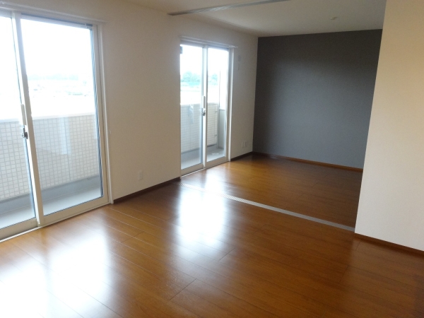 居室・リビング　日当たり良好、団らんスペース