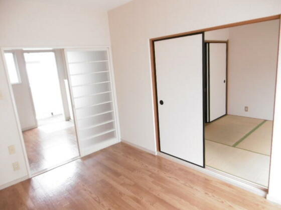 居室・リビング　別室参考画像