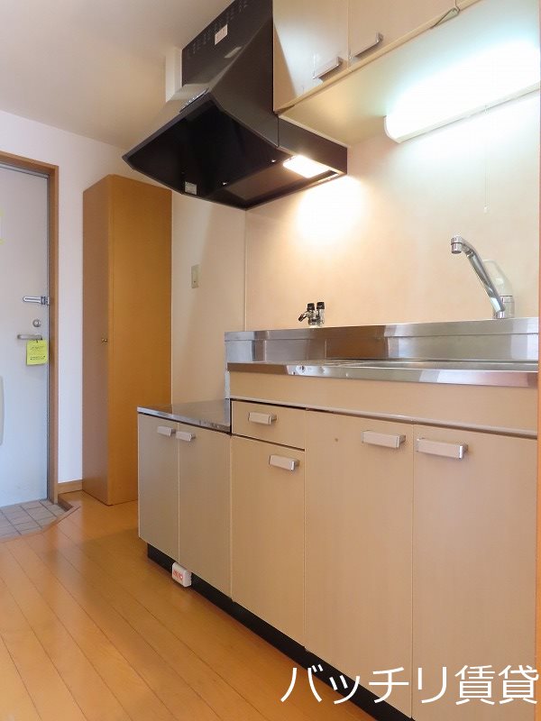 キッチン　同型シリーズの為、現状を優先致します