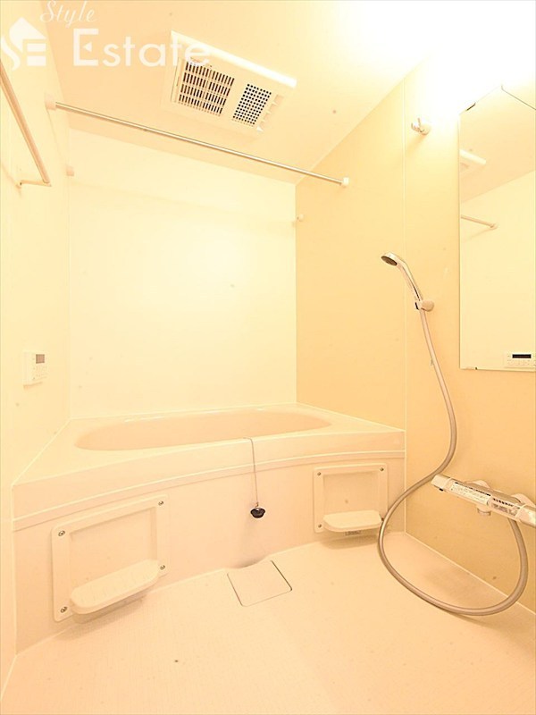 バス・シャワールーム　同仕様写真