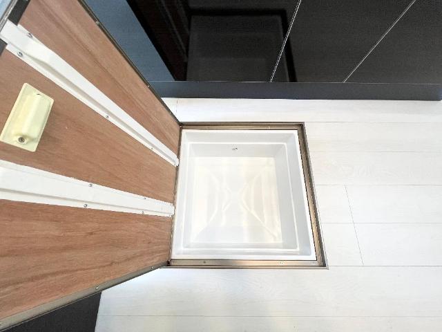 収納　床下収納