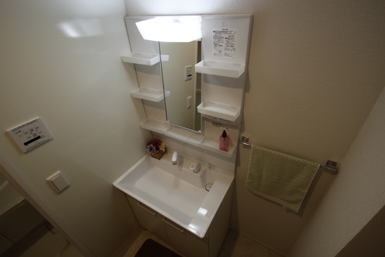 洗面設備　※別部屋の写真です