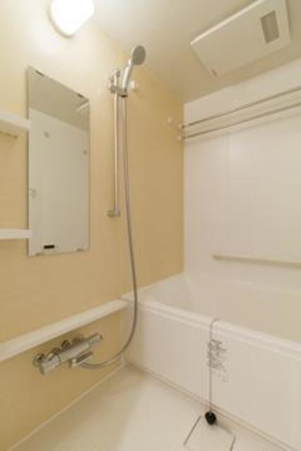 バス・シャワールーム　※写真は同タイプ住戸です。