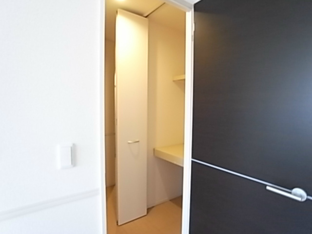 収納　同物件別部屋