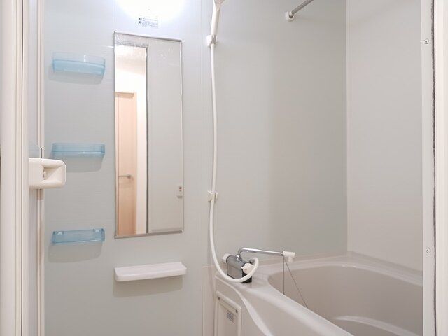 バス・シャワールーム　きれいなお風呂です