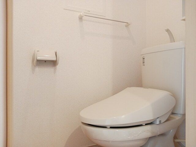 トイレ　清潔感のあるトイレです