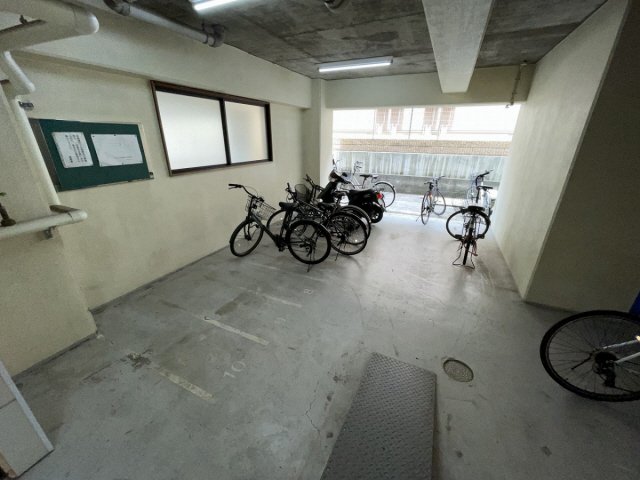 駐車場　駐車場完備です