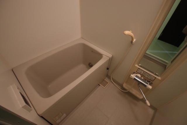 バス・シャワールーム　別室の参考写真です。※現況優先