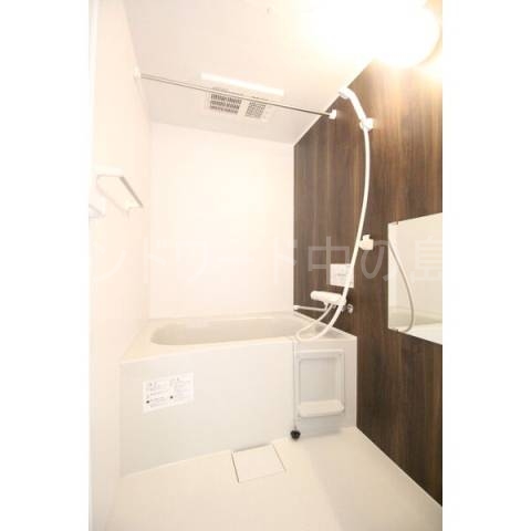 バス・シャワールーム　詳細は、ウィンドワード中の島店までご相談下さい。