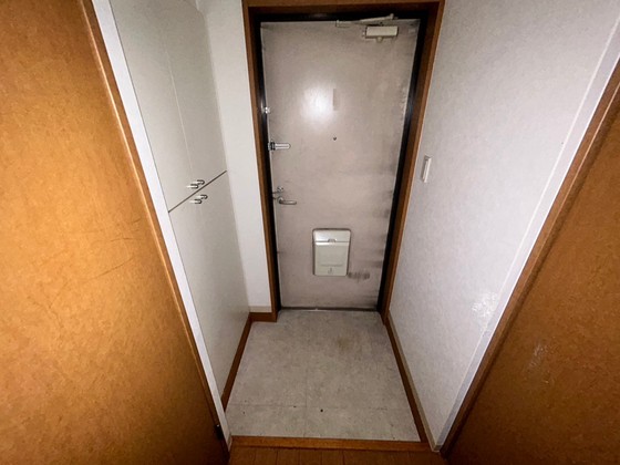 玄関　※別部屋の写真です