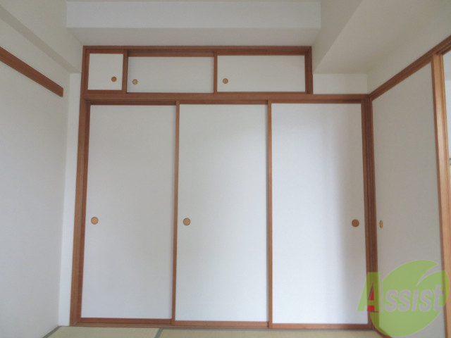 収納　寝室にあったクローゼット。荷物がたくさんあっても大丈夫。