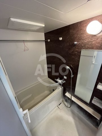 バス・シャワールーム　Pine Rich（パインリッチ）　浴室