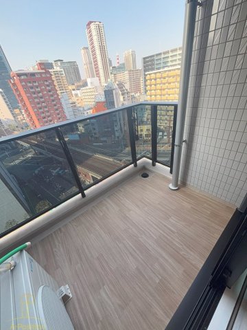 バルコニー　シーズンフラッツ中崎