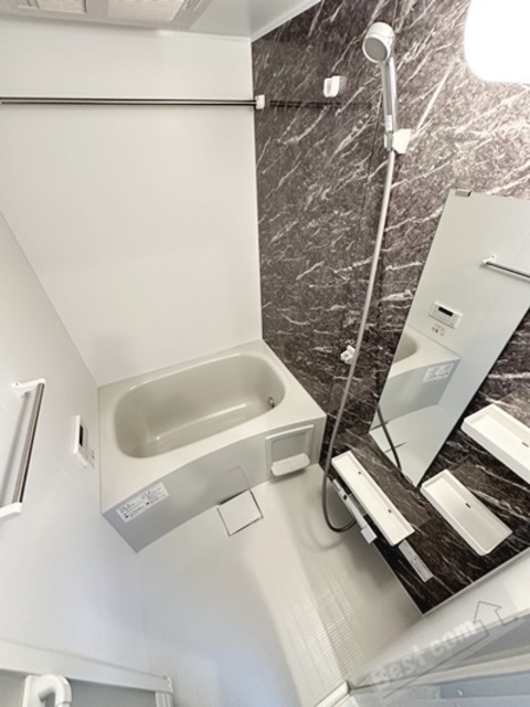バス・シャワールーム　同施工会社の同仕様です。