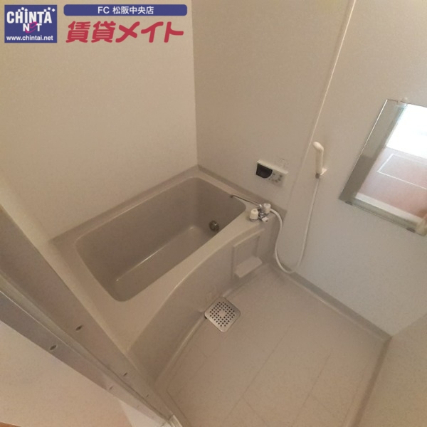 バス・シャワールーム　別部屋のお写真です！