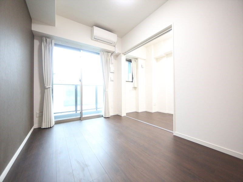 バルコニー　ＬＤＫ9.5帖　エアコン完備　南面バルコニー