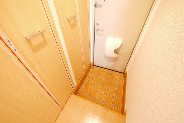 玄関　収納もある玄関です