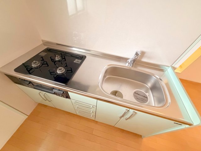 キッチン　3口コンロの使いやすいキッチンです。
