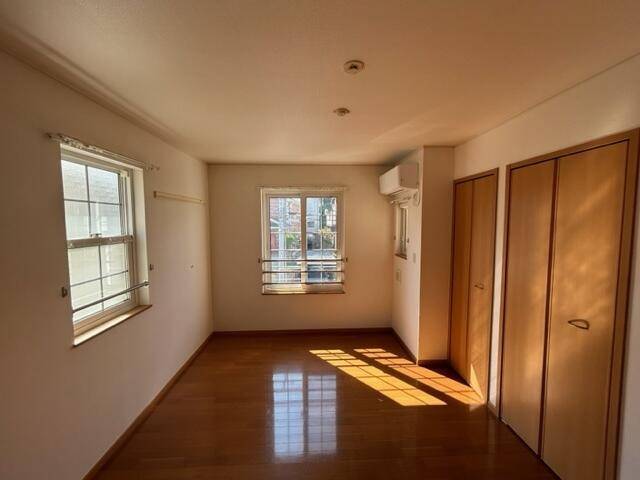 居室・リビング　エアコン付きです